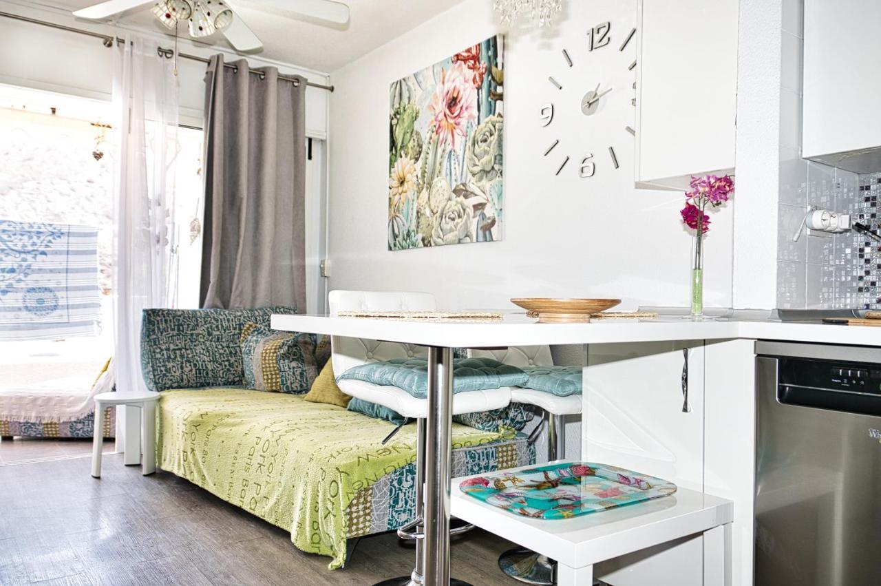 Malibu 2 Apartamento Con Aire Acondicionado, Campo De Tennis Y Piscina Con Solarium Puerto Rico  Esterno foto