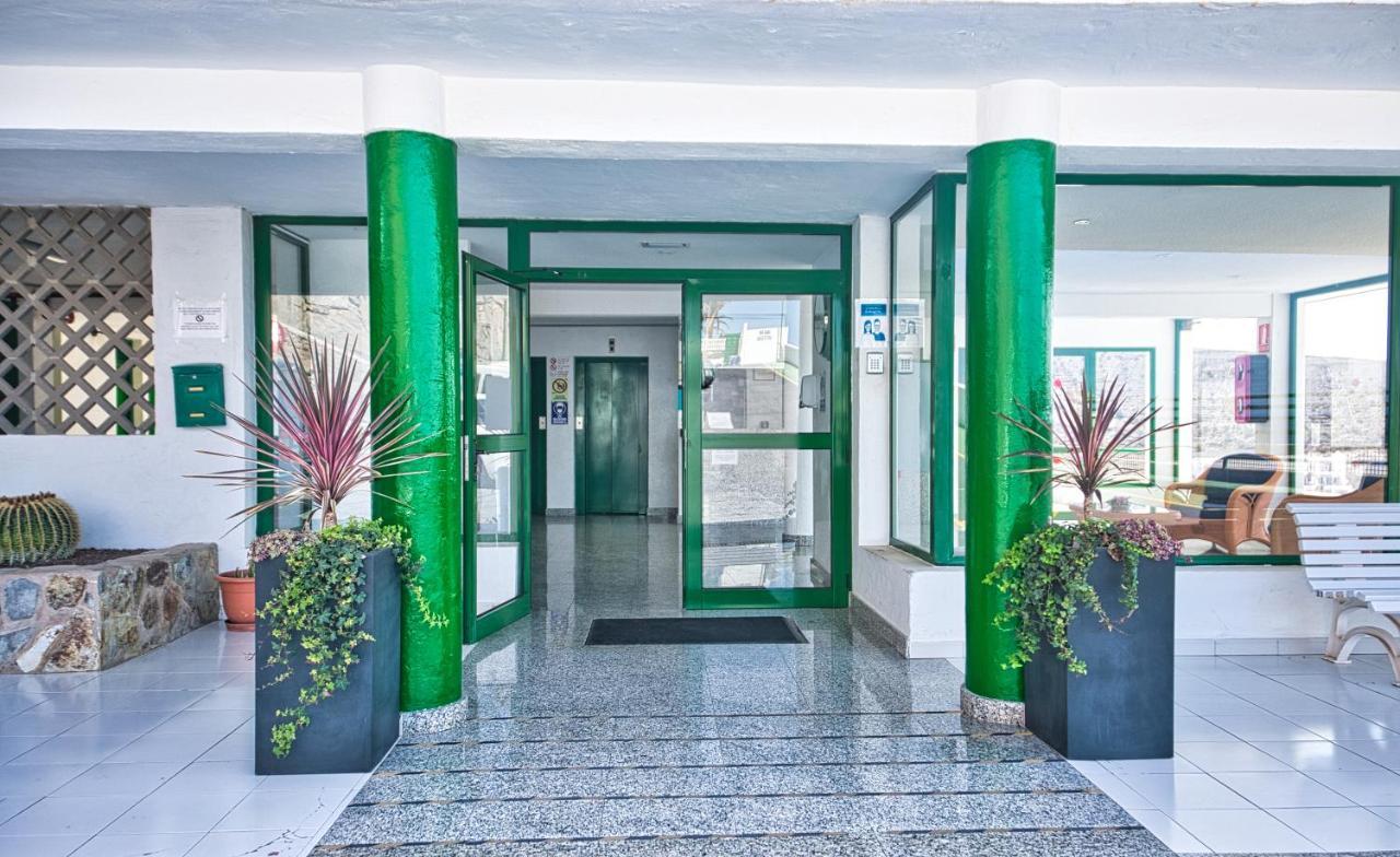 Malibu 2 Apartamento Con Aire Acondicionado, Campo De Tennis Y Piscina Con Solarium Puerto Rico  Esterno foto