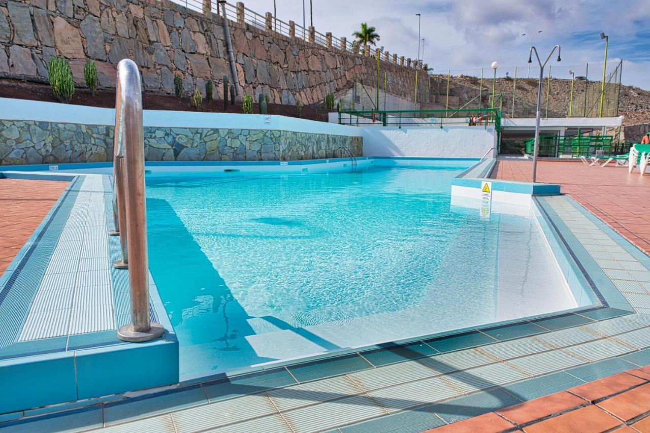 Malibu 2 Apartamento Con Aire Acondicionado, Campo De Tennis Y Piscina Con Solarium Puerto Rico  Esterno foto